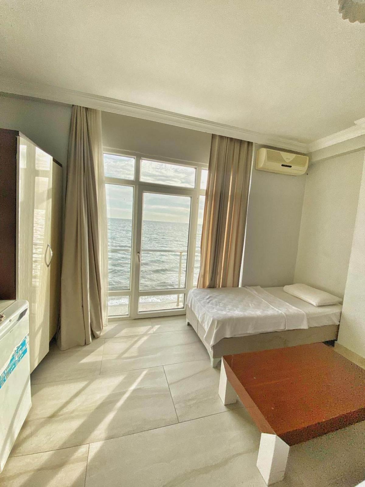 Deniz Hotel Kumburgaz Büyükçekmece Exterior photo